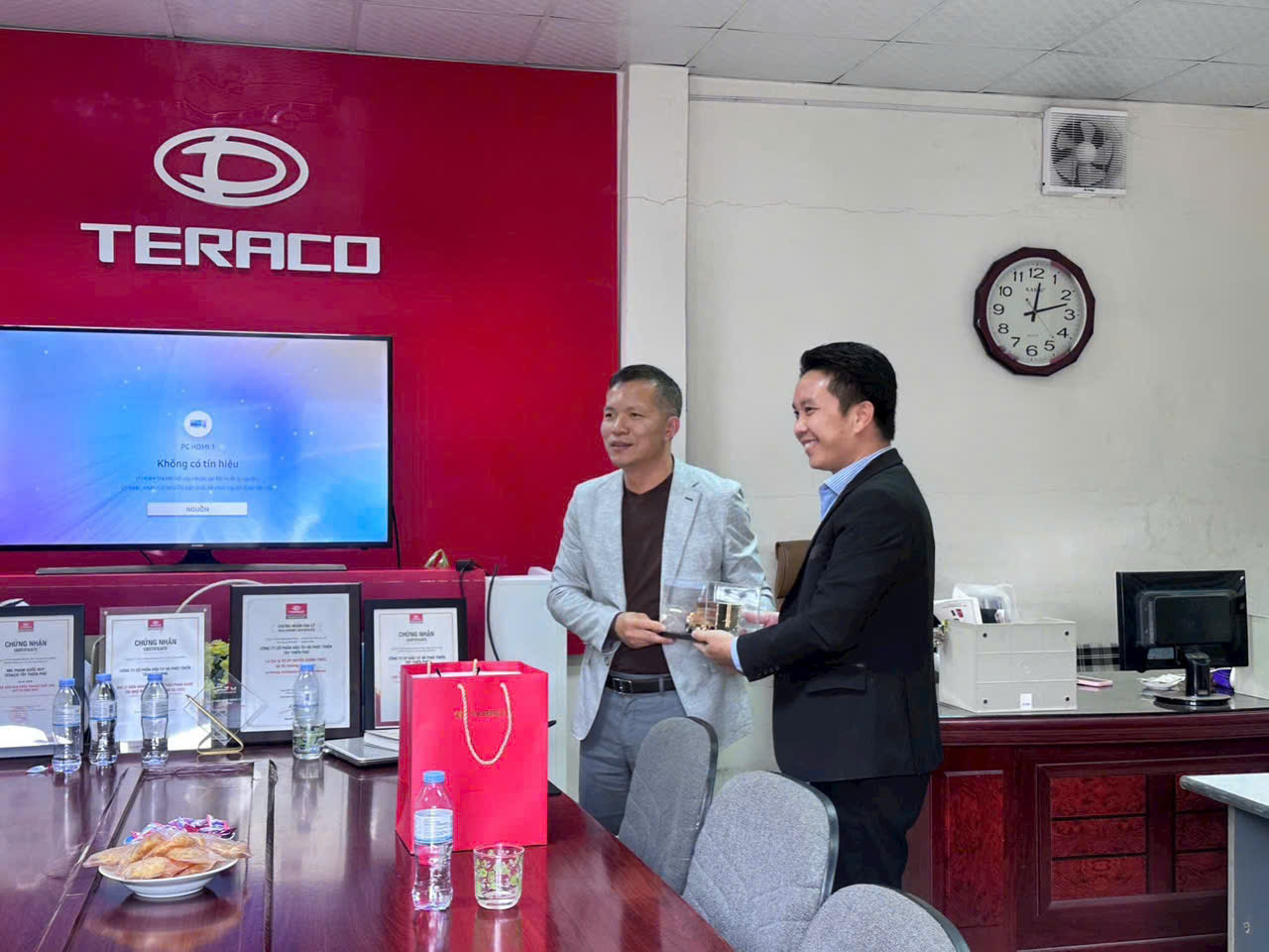 Hợp tác với Teraco