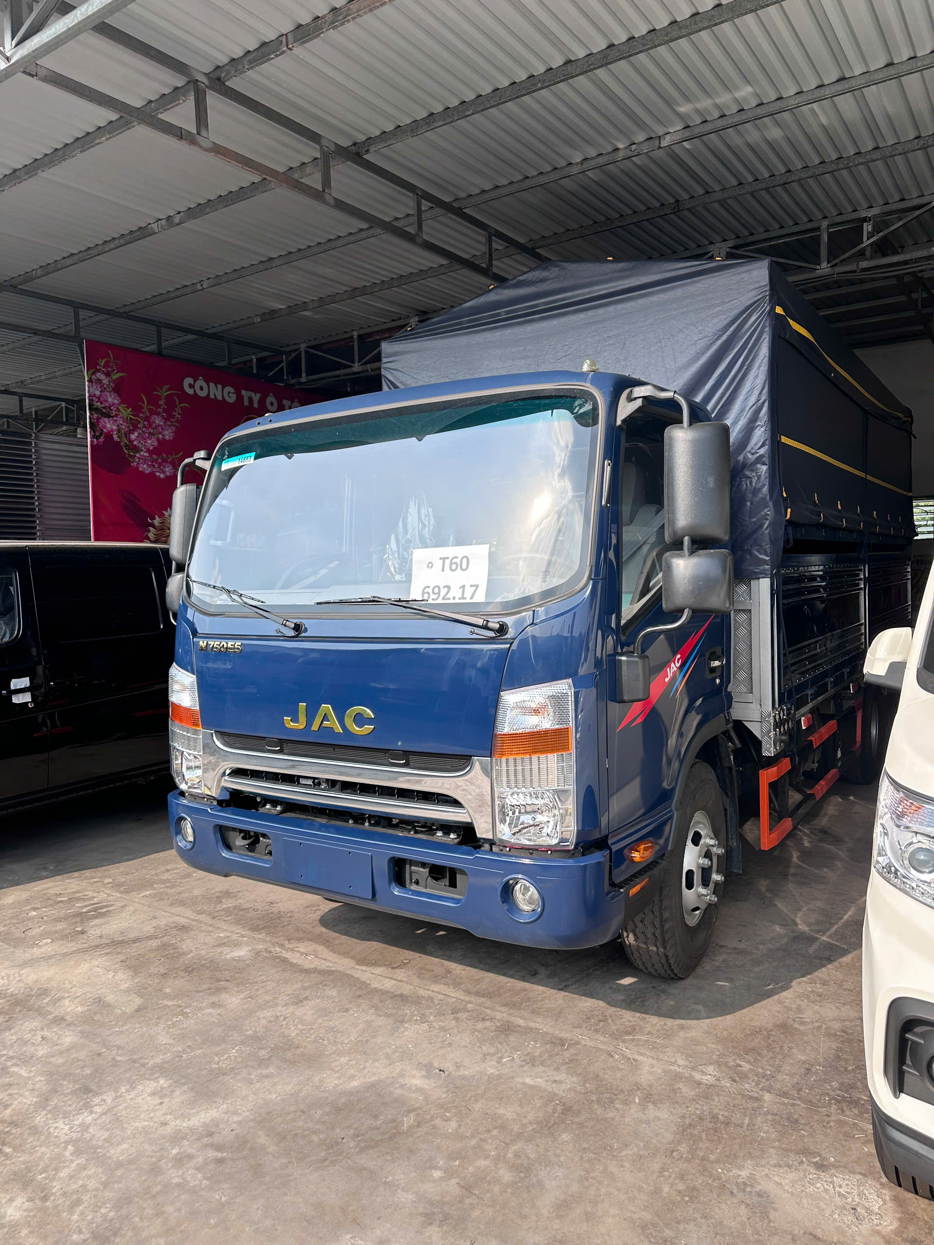 JAC N750 E5 THÙNG BẠT