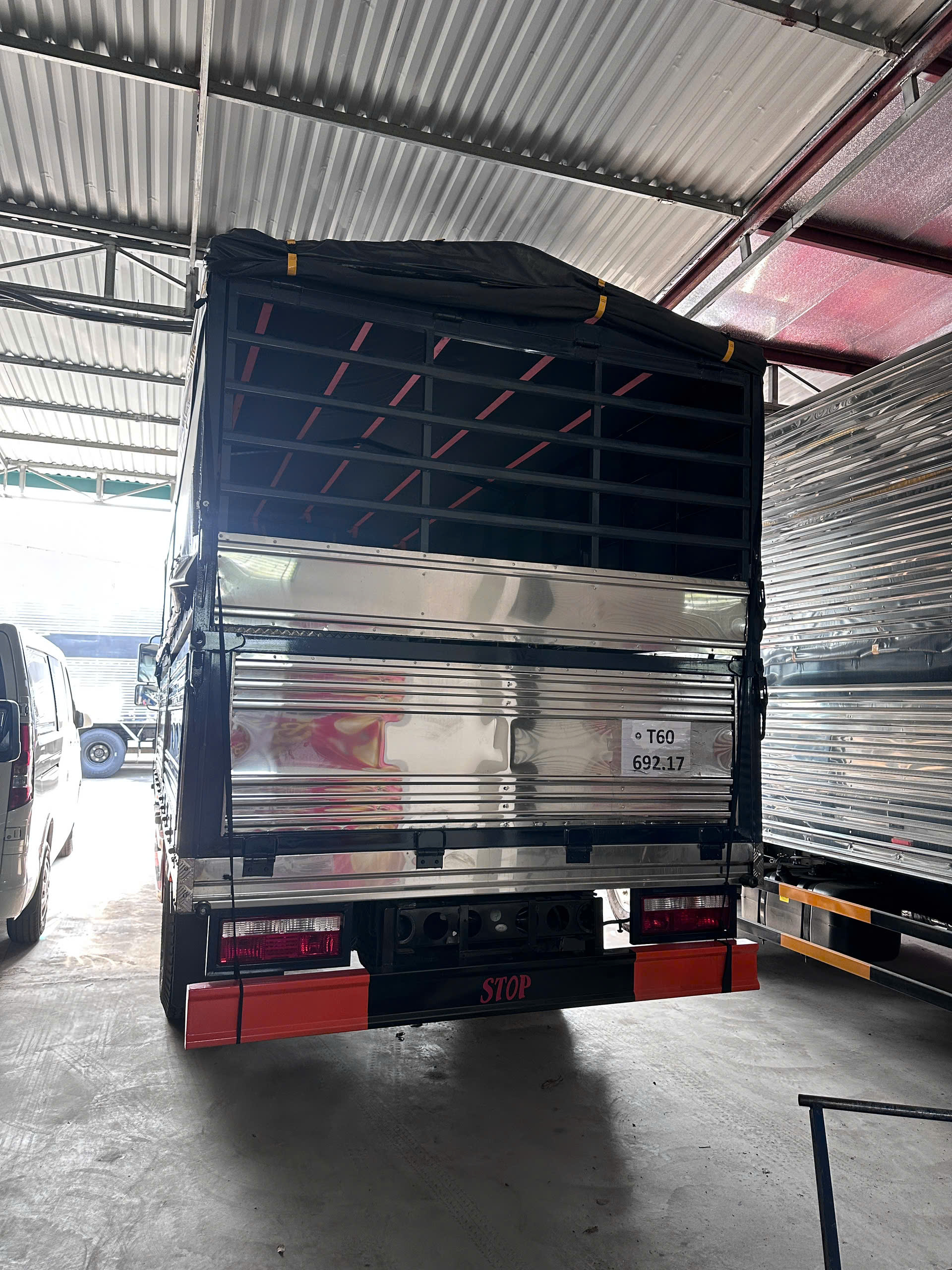 JAC N750 E5 THÙNG BẠT