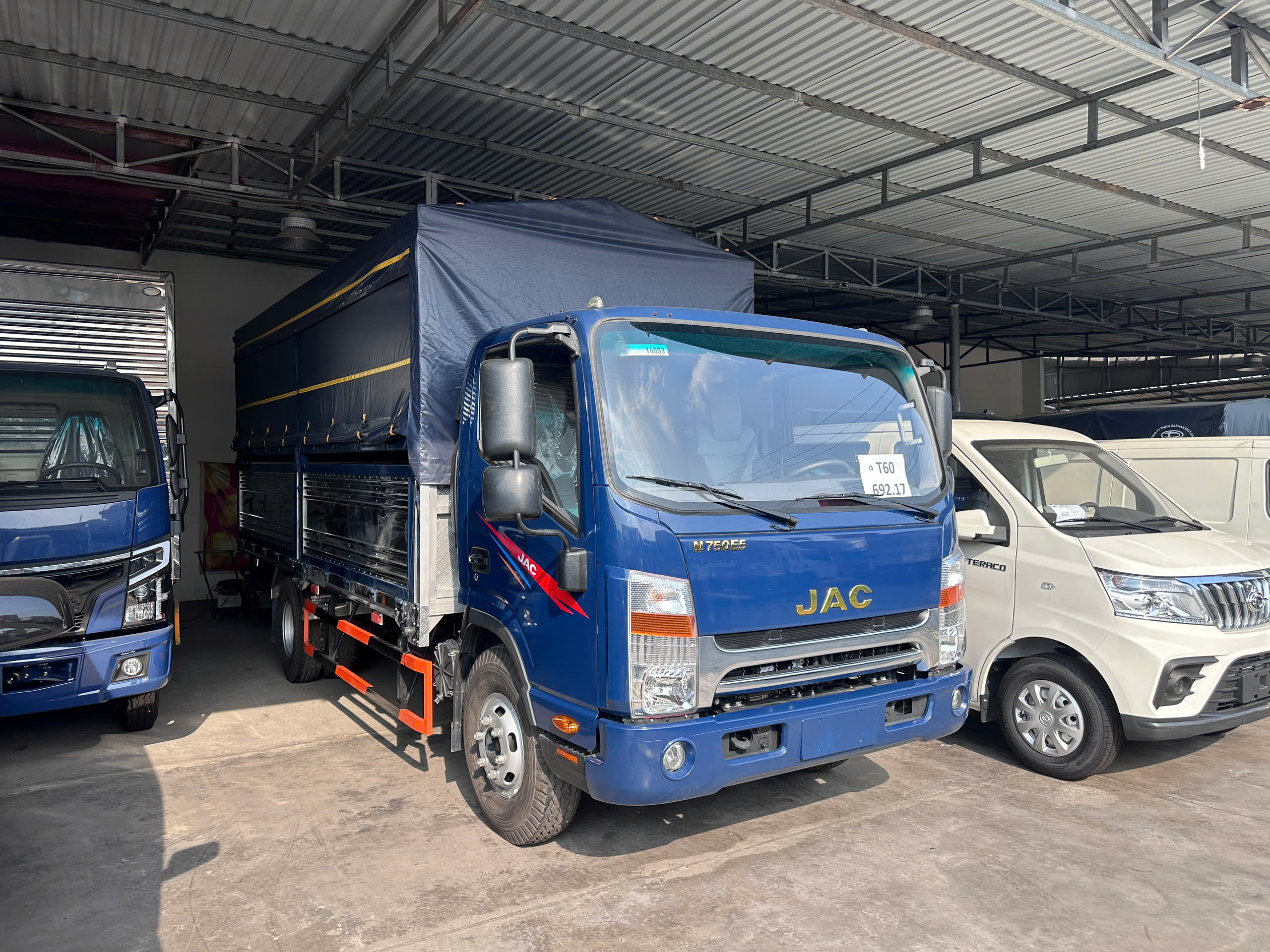 JAC N750 E5 THÙNG BẠT