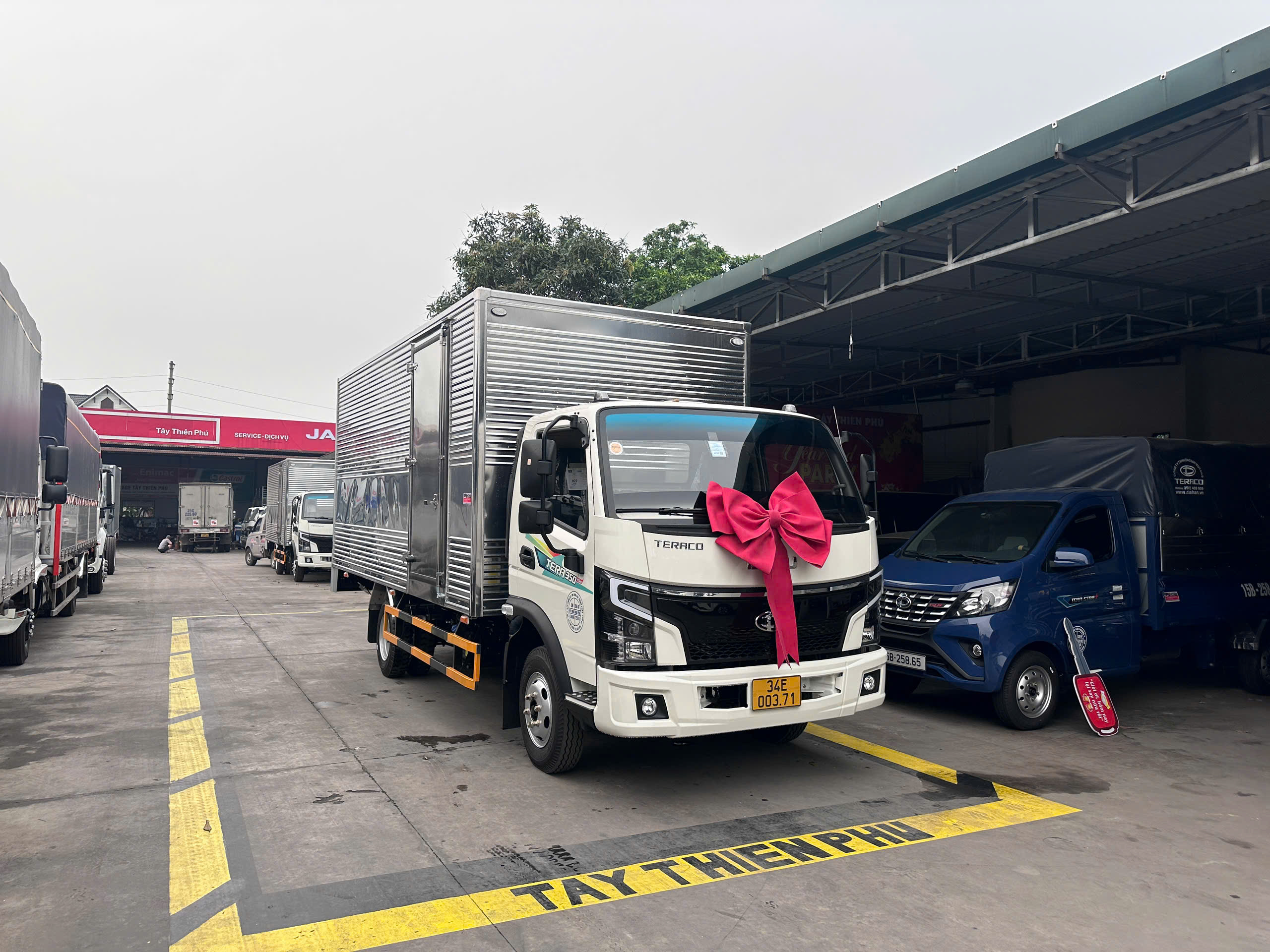 TERA350 PLUS - THÙNG KÍN