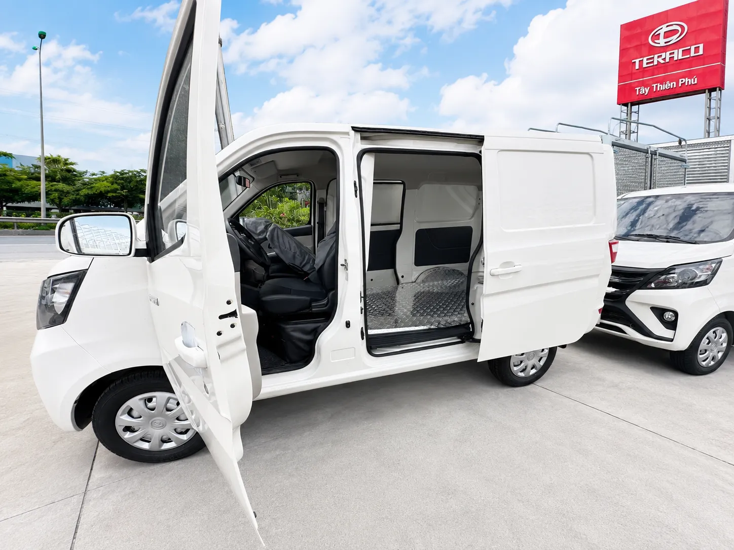 Xe tải Van TERA V3 – Giải pháp tối ưu cho doanh nghiệp vận chuyển hàng hóa trong đô thị