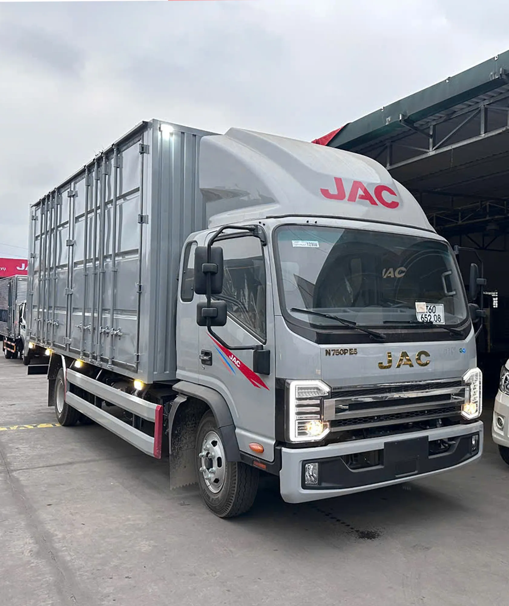 JAC N750 PLUS THÙNG KÍN CONTENER
