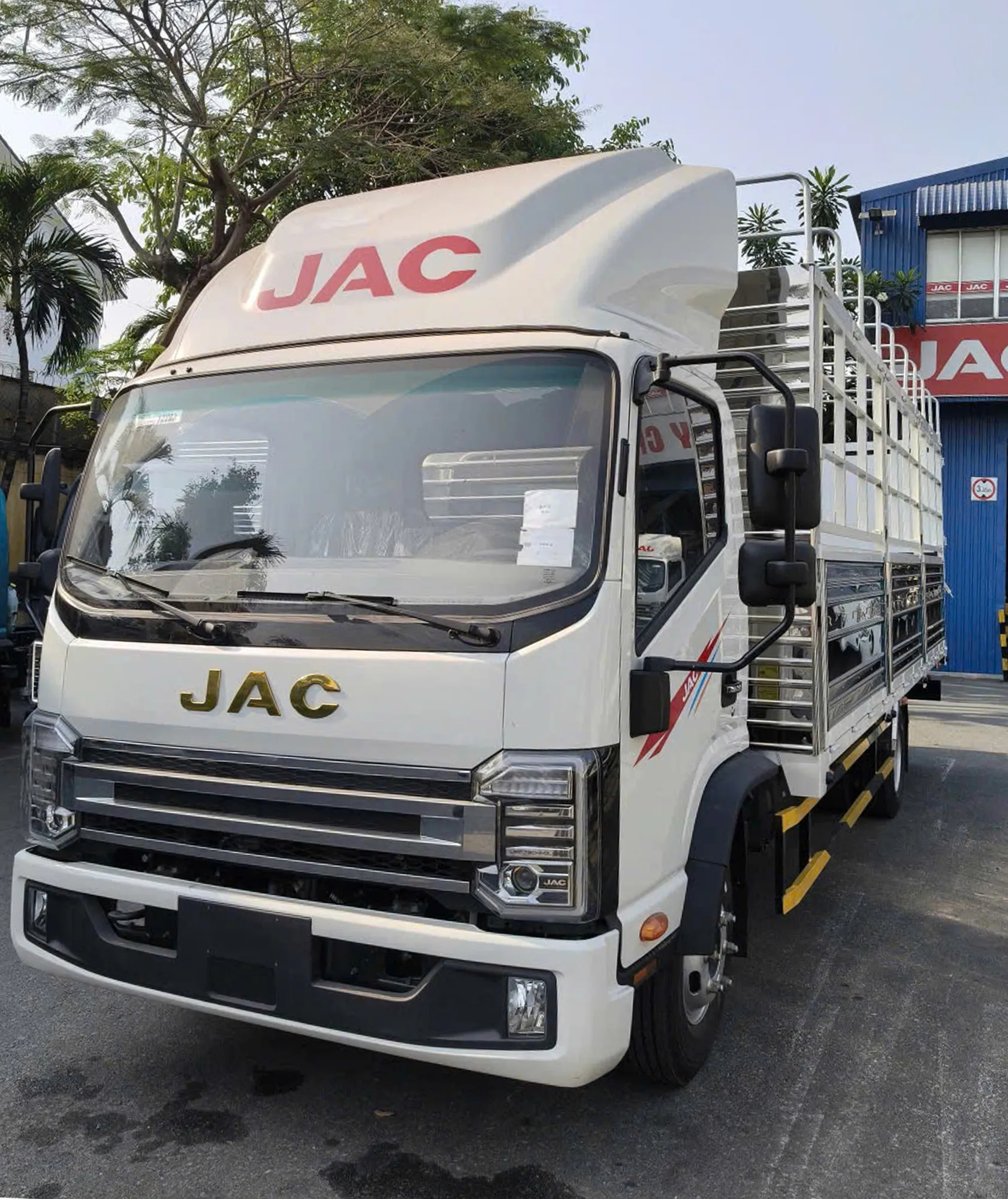 JAC N350SL - THÙNG MUI BẠT