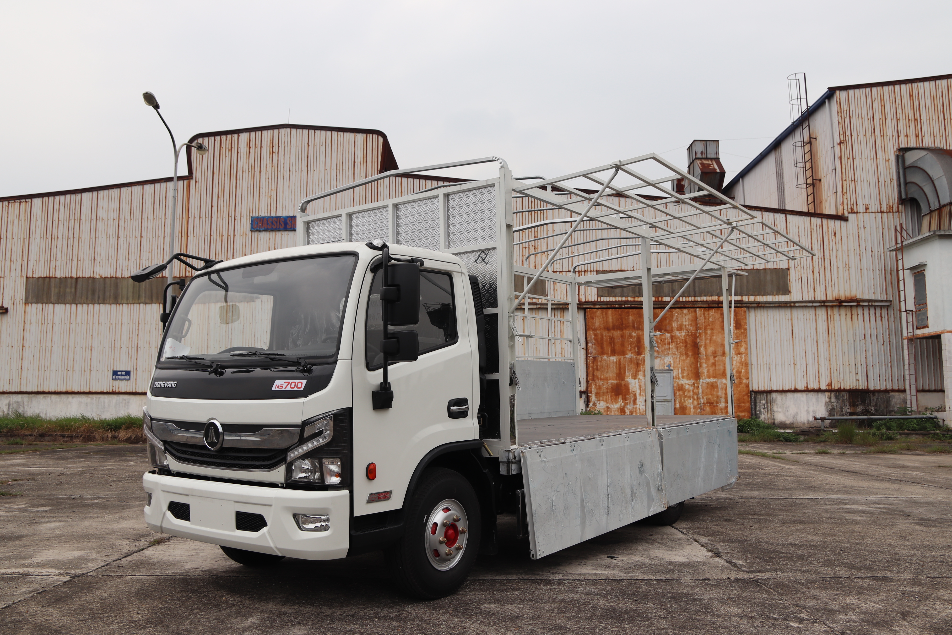 Đồng Vàng NS700 Thùng Nhôm