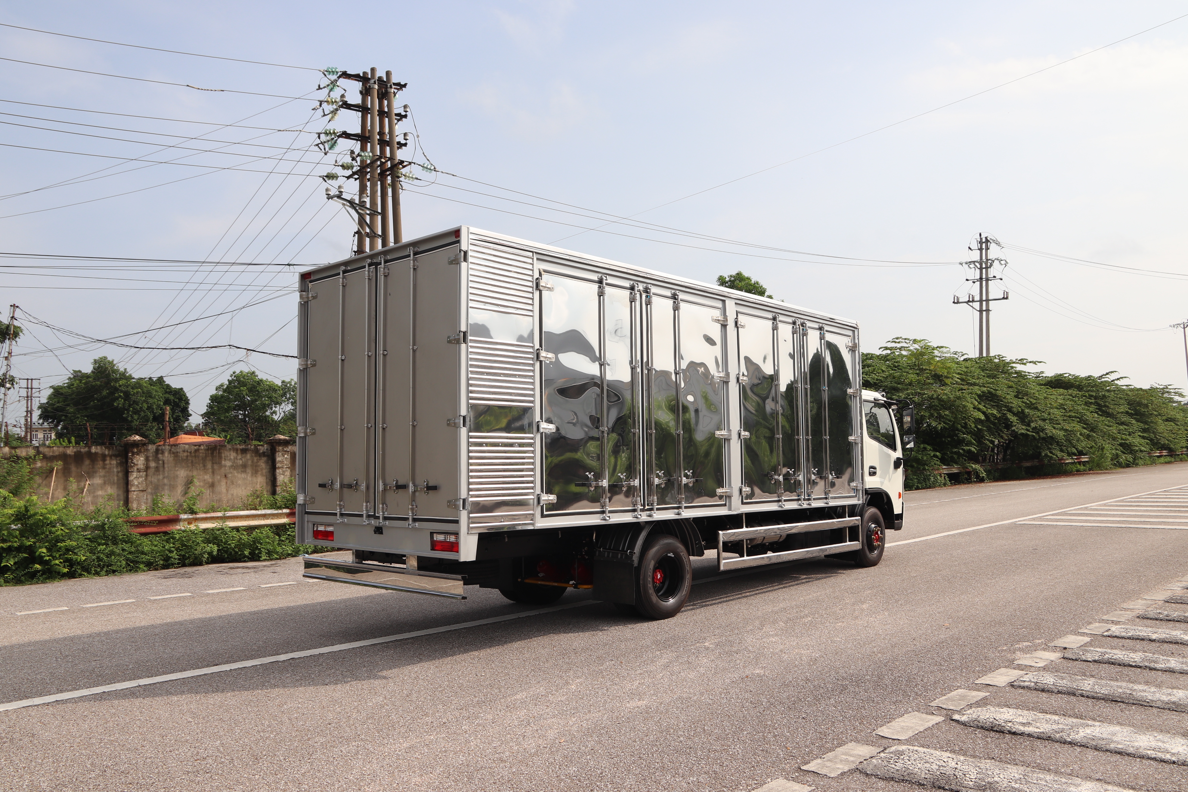 Đồng Vàng NS350SL - Thùng Kín