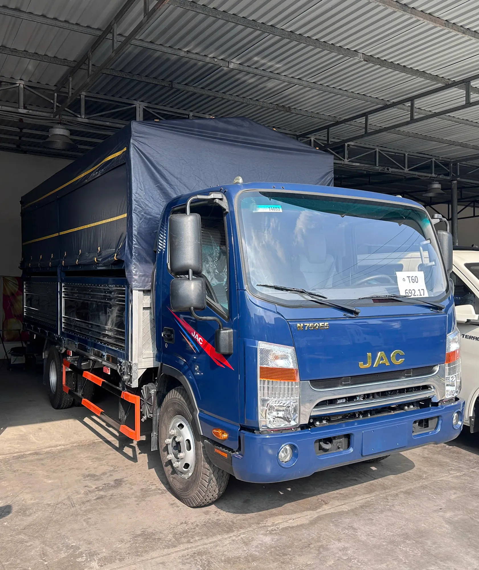 JAC N750 E5 THÙNG BẠT