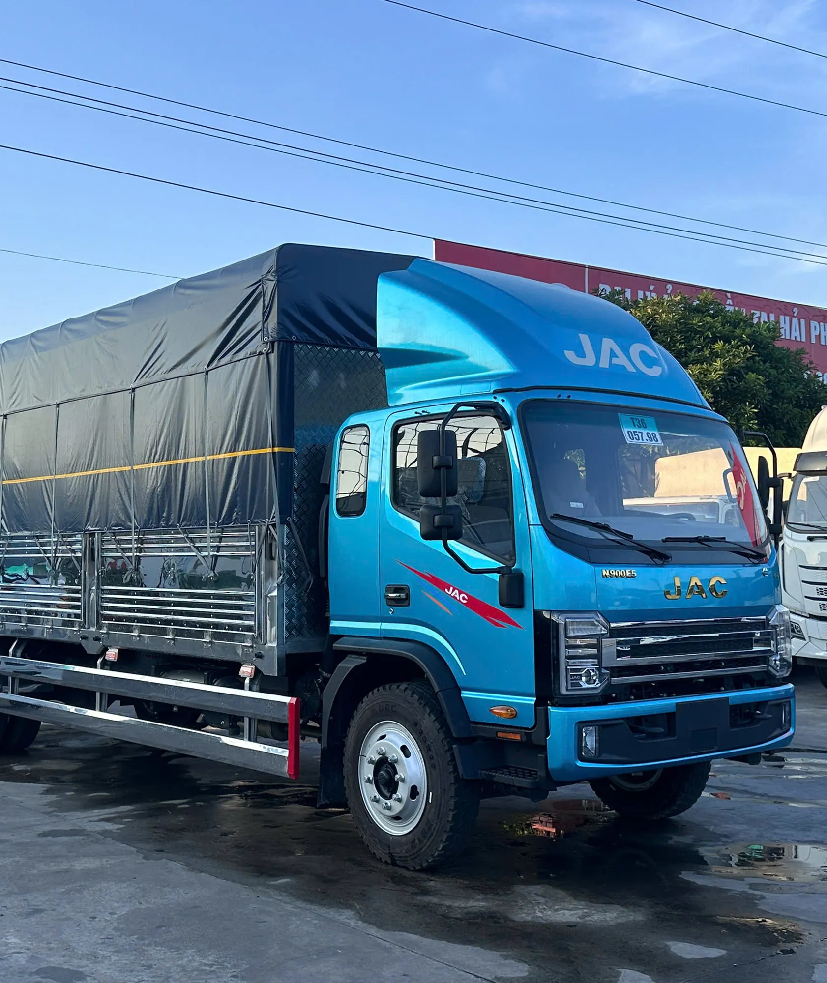 JAC N900 Plus E5 thùng bạt inox