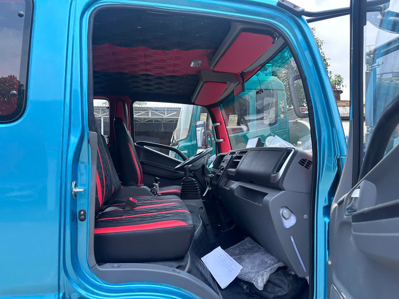 JAC N750 PLUS E5A - THÙNG BẠT YÊN MỸ