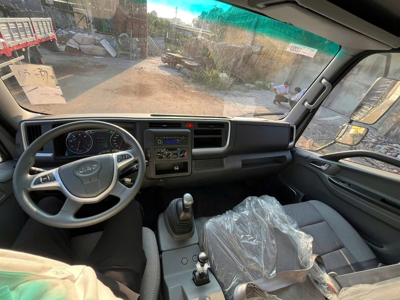 JAC N200S PRO E5 - THÙNG BẠT