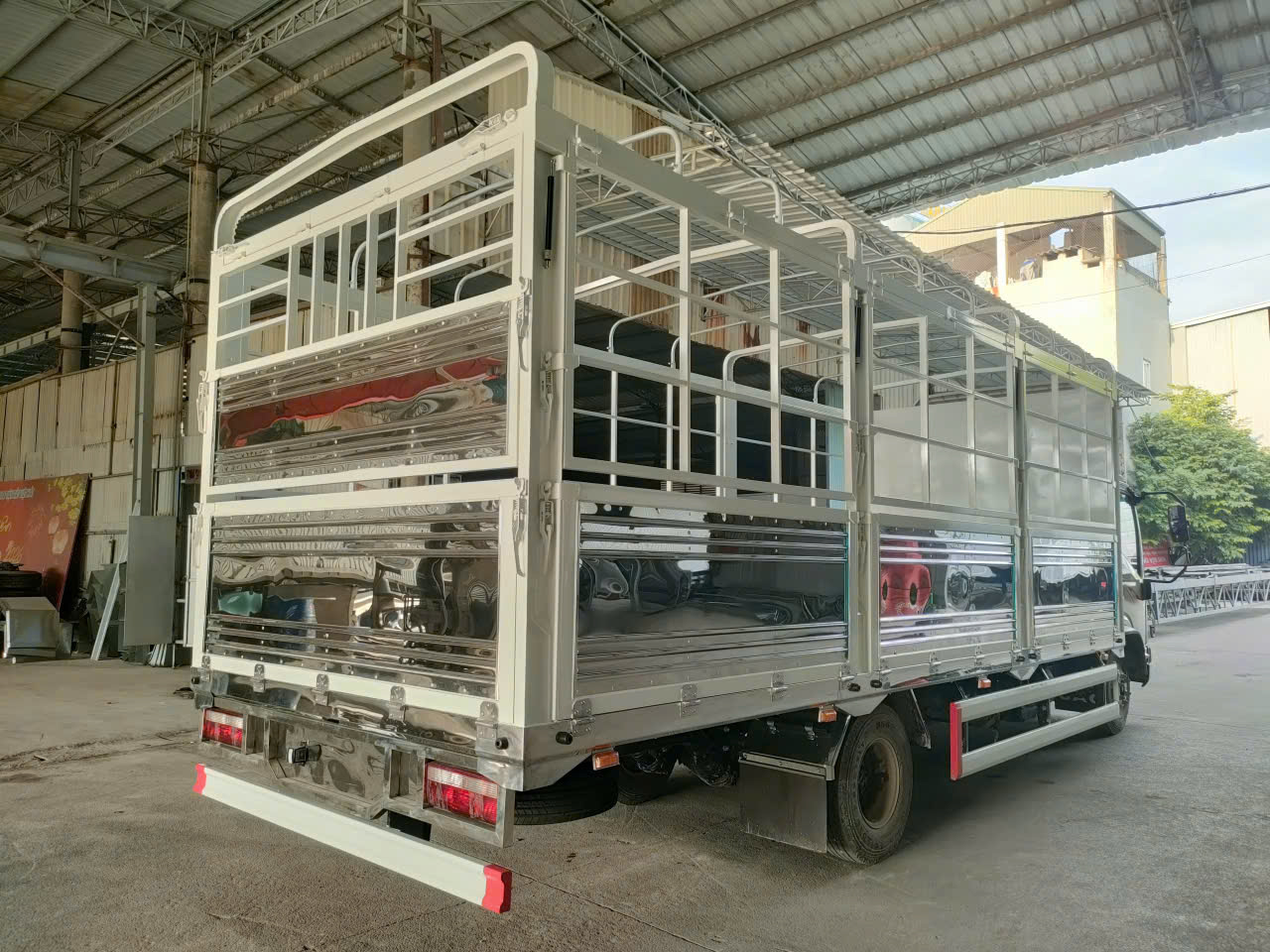 JAC N350SL THÙNG MUI BẠT YÊN MỸ