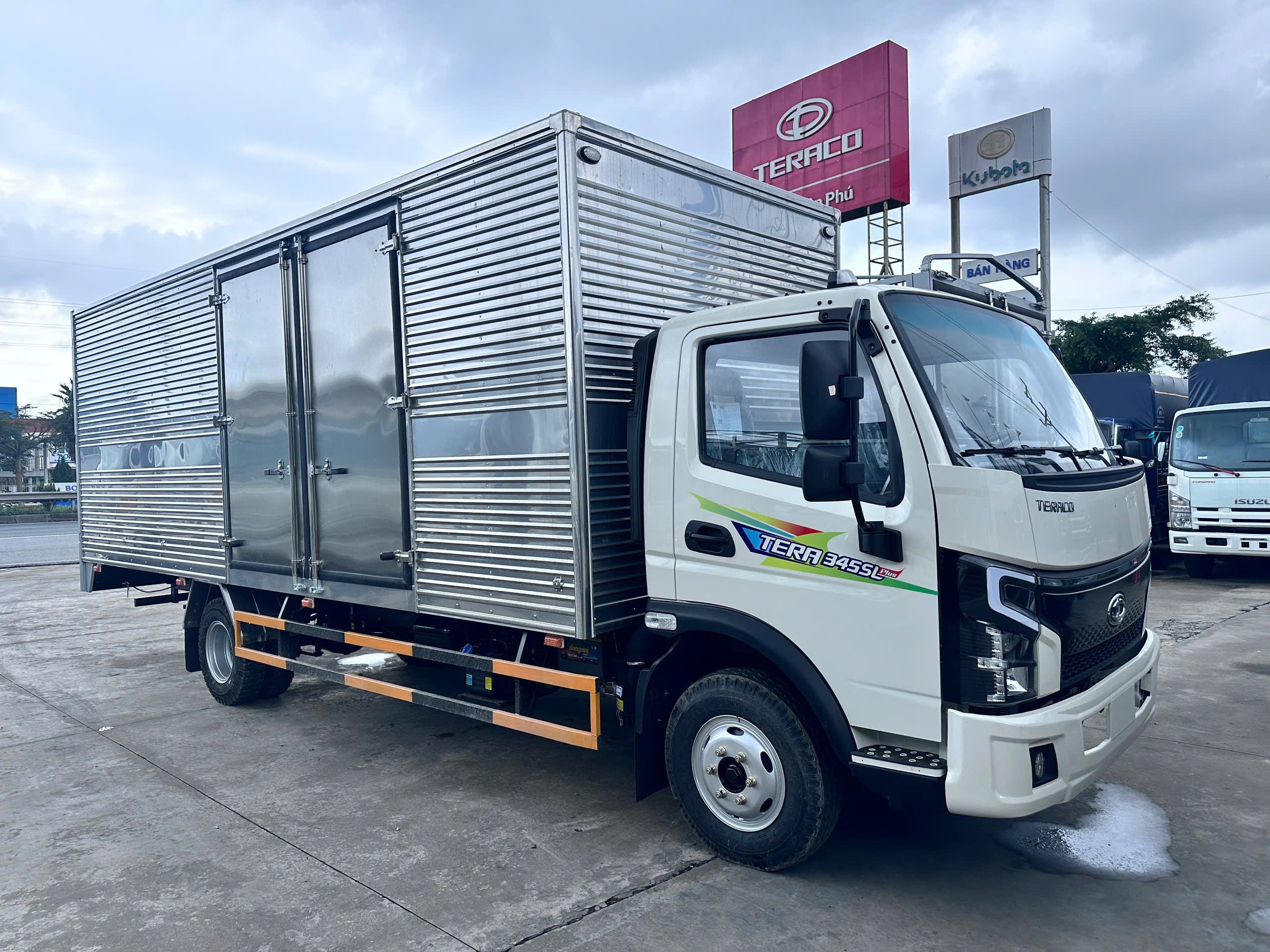 TERA 345SL PLUS THÙNG KÍN