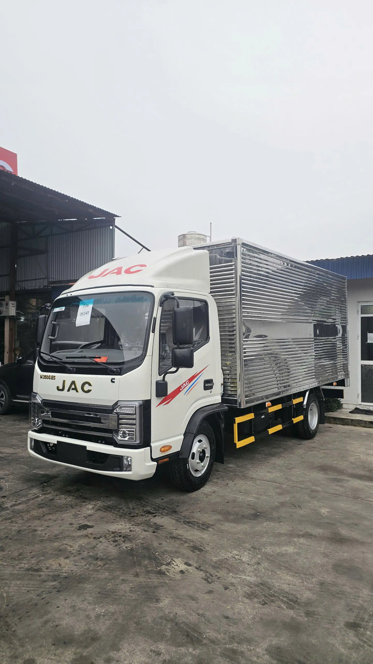 JAC N350S Pro E5 thùng 4m46 động cơ Cummins – Lựa chọn tối ưu cho vận tải hàng hóa tại Hải Dương